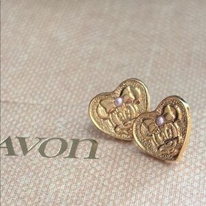Disney Minnie Mouse Pearl Heart Stud Earrings Gold Plated NIB Vintage 340